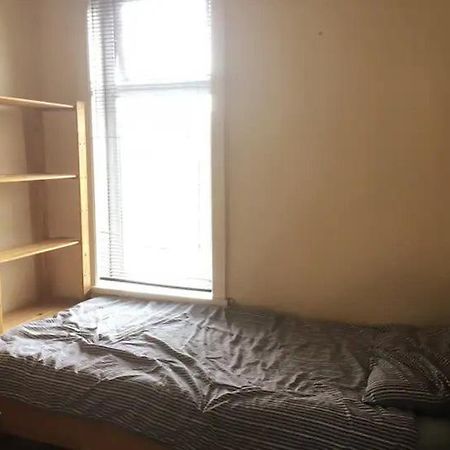 Single Room - Town & University Nearby, 24H Bus, Airport-Linked Mánchester Exterior foto