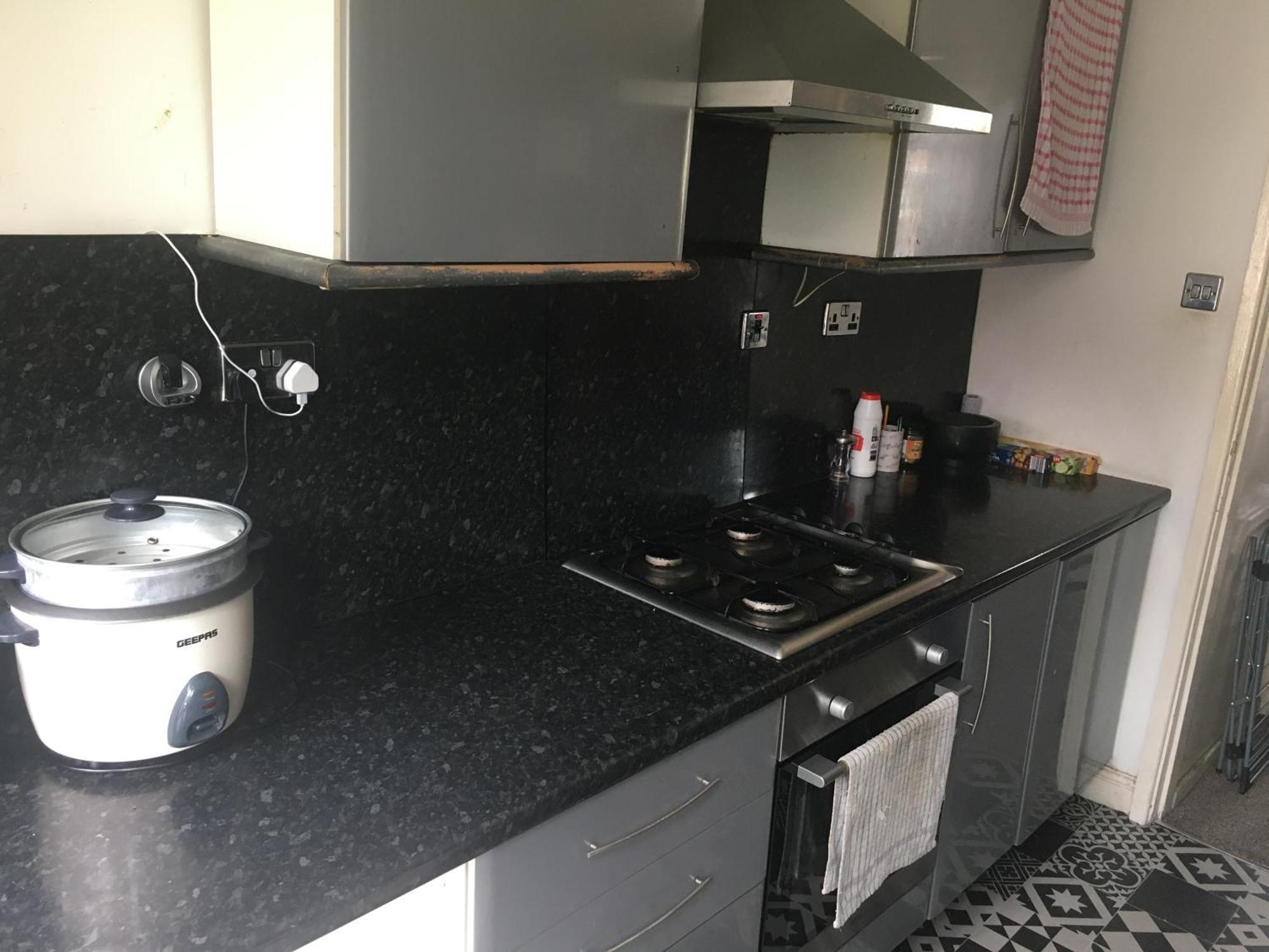 Single Room - Town & University Nearby, 24H Bus, Airport-Linked Mánchester Exterior foto